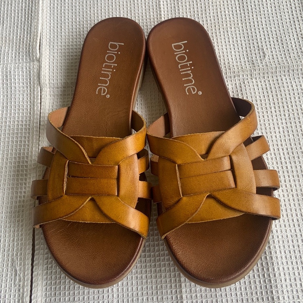 Bio time Womens Bianca Sandals Size7 US